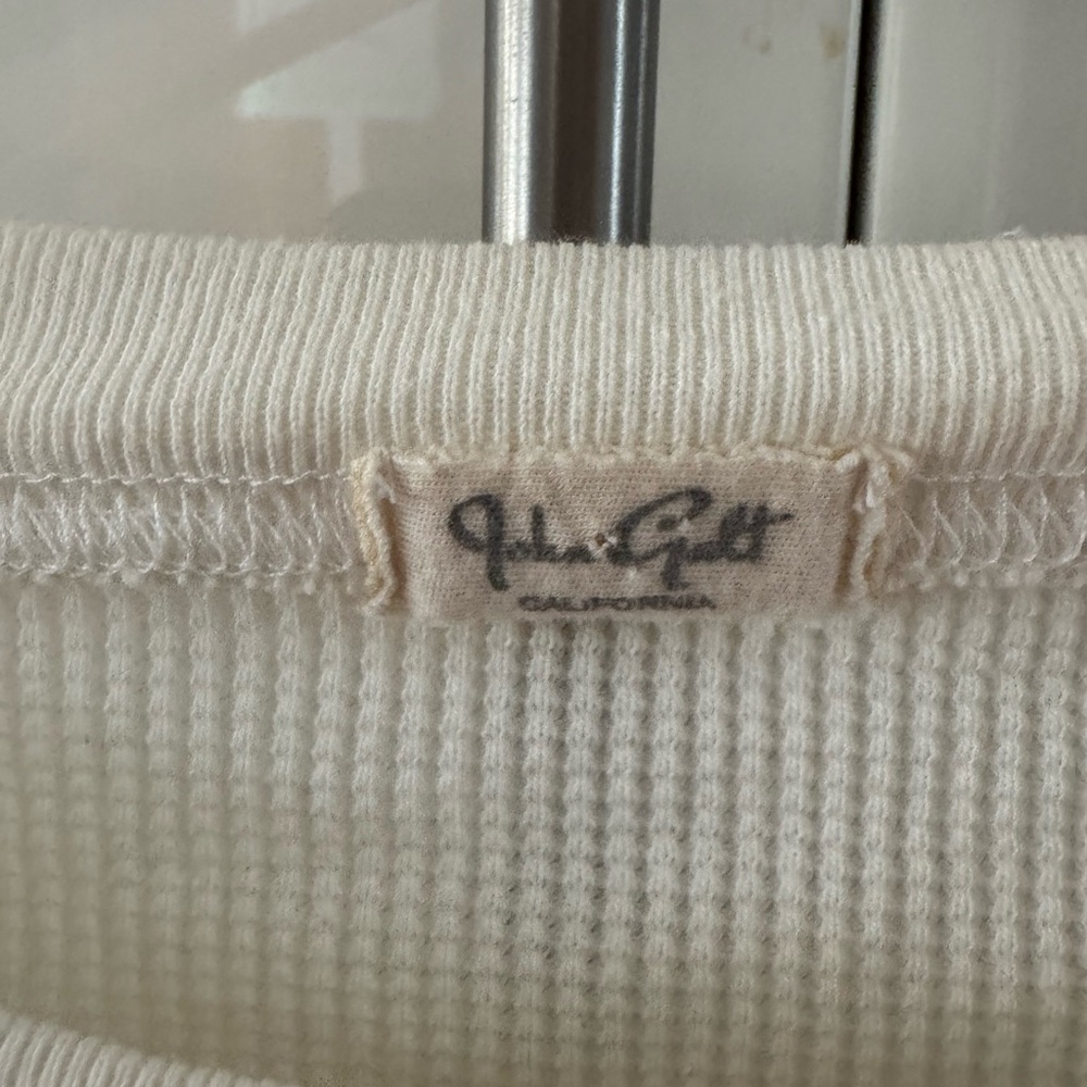 Brandy Melville White New York waffle knit shirt - Picture 3 of 3